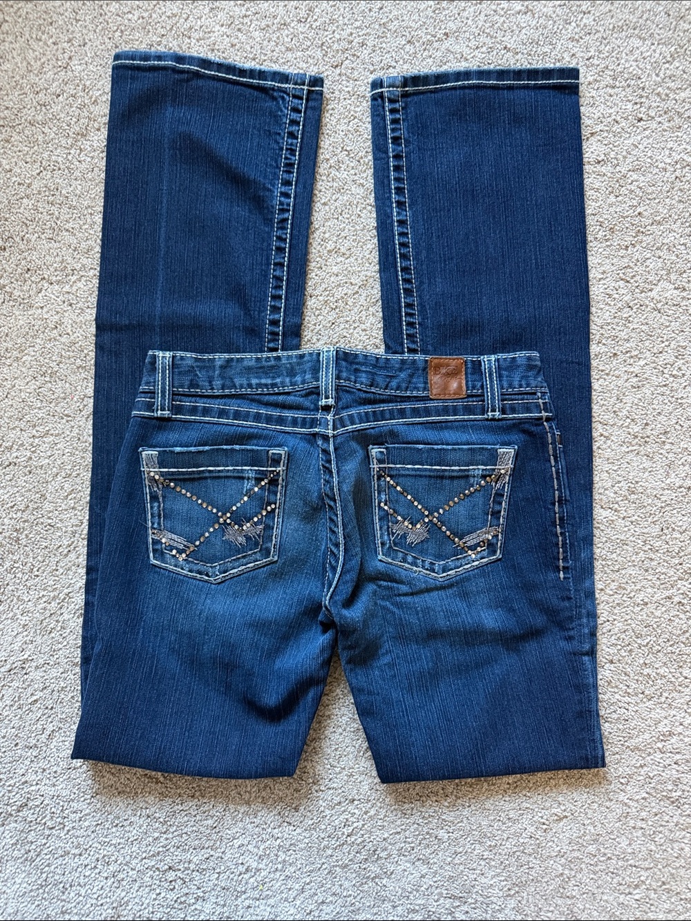 BKE Sabrina Bootcut Jeans Dark Wash Embroidered Rhinestone Pockets Low Rise